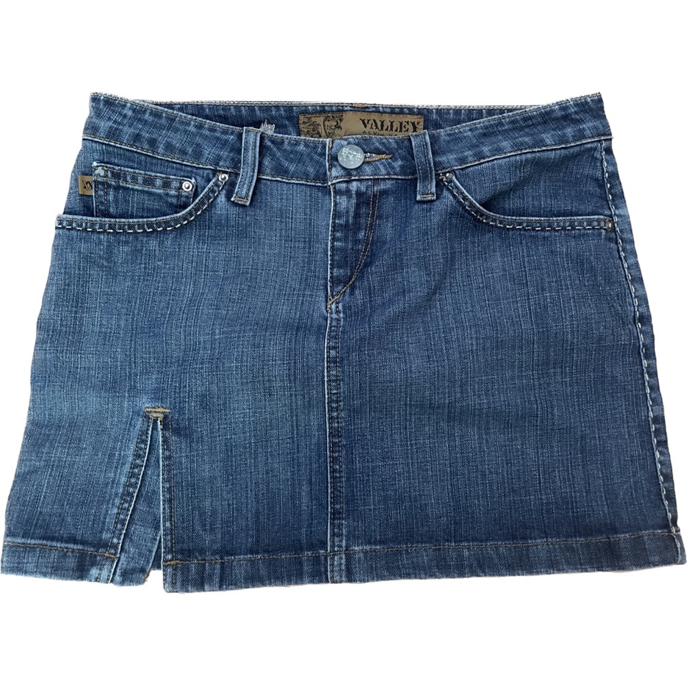vintage mini skirt in perfect condition 

Size: S Waist: 40 cm Length: 35 cm